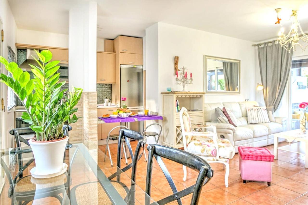 Elegant Villa In Corralejo Bagian luar foto